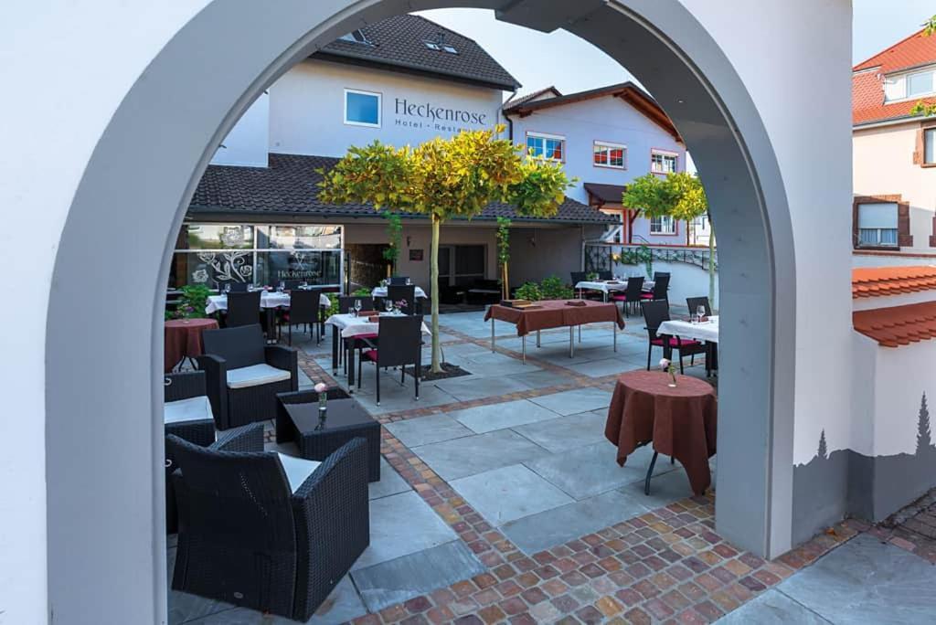 Self Checkin Hotel Heckenrose Lorin Ringsheim Dış mekan fotoğraf