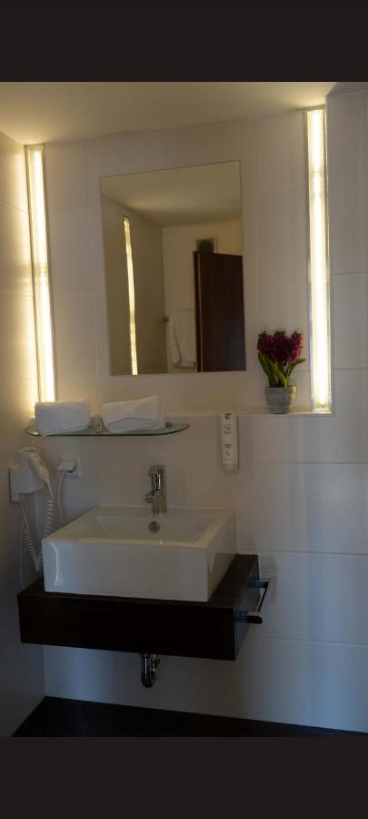 Self Checkin Hotel Heckenrose Lorin Ringsheim Dış mekan fotoğraf